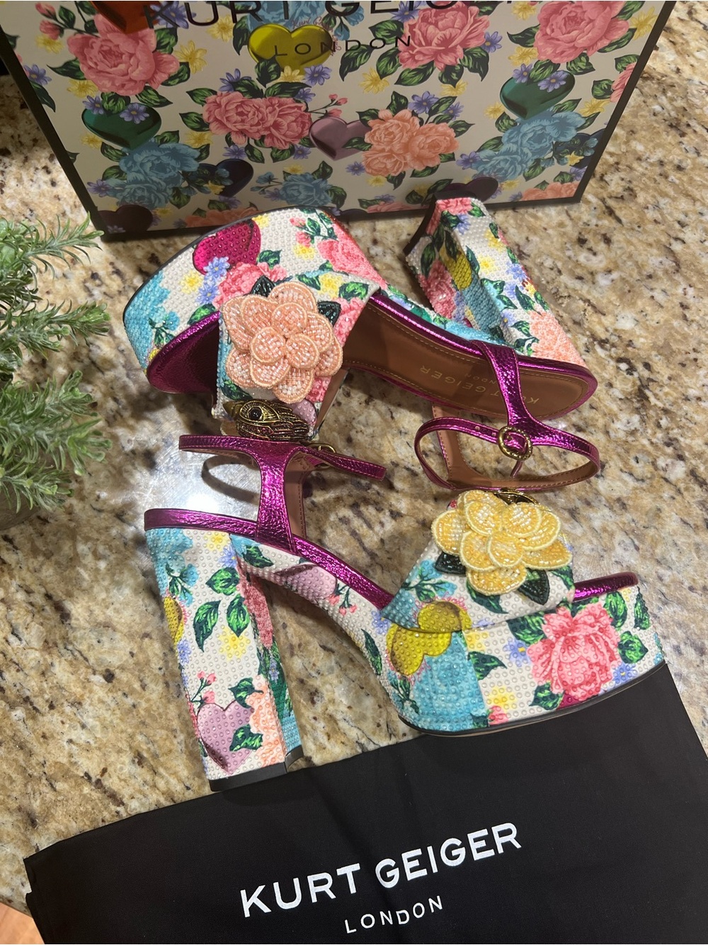 Kurt Geiger KENSINGTON Metallic Fuchsia Floral Beaded Platform Sandals 37 - Picture 7 of 16